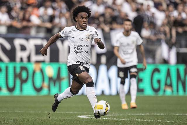 多库在与维拉的比赛中创下单场过人新纪录